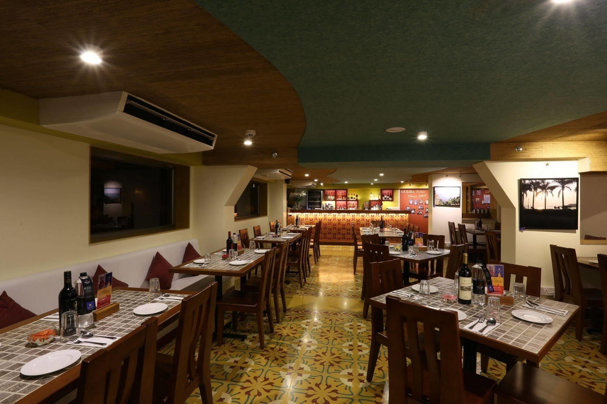 Grande Delmon Hotel Panaji Luaran gambar
