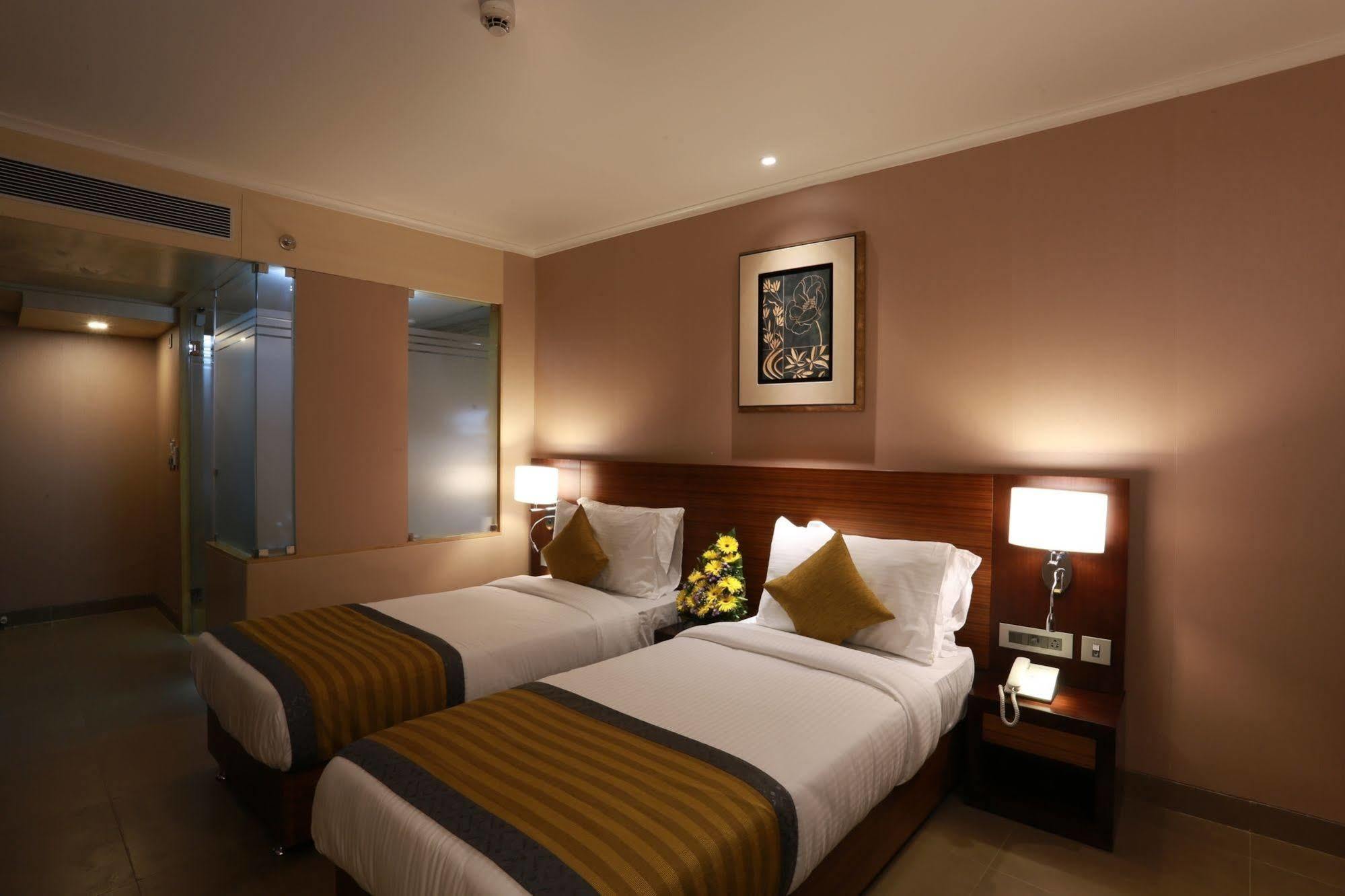 Grande Delmon Hotel Panaji Luaran gambar